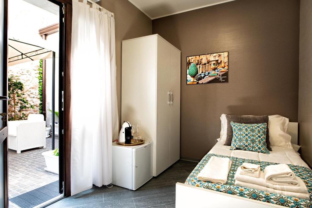 Catania Rooms Esterno foto
